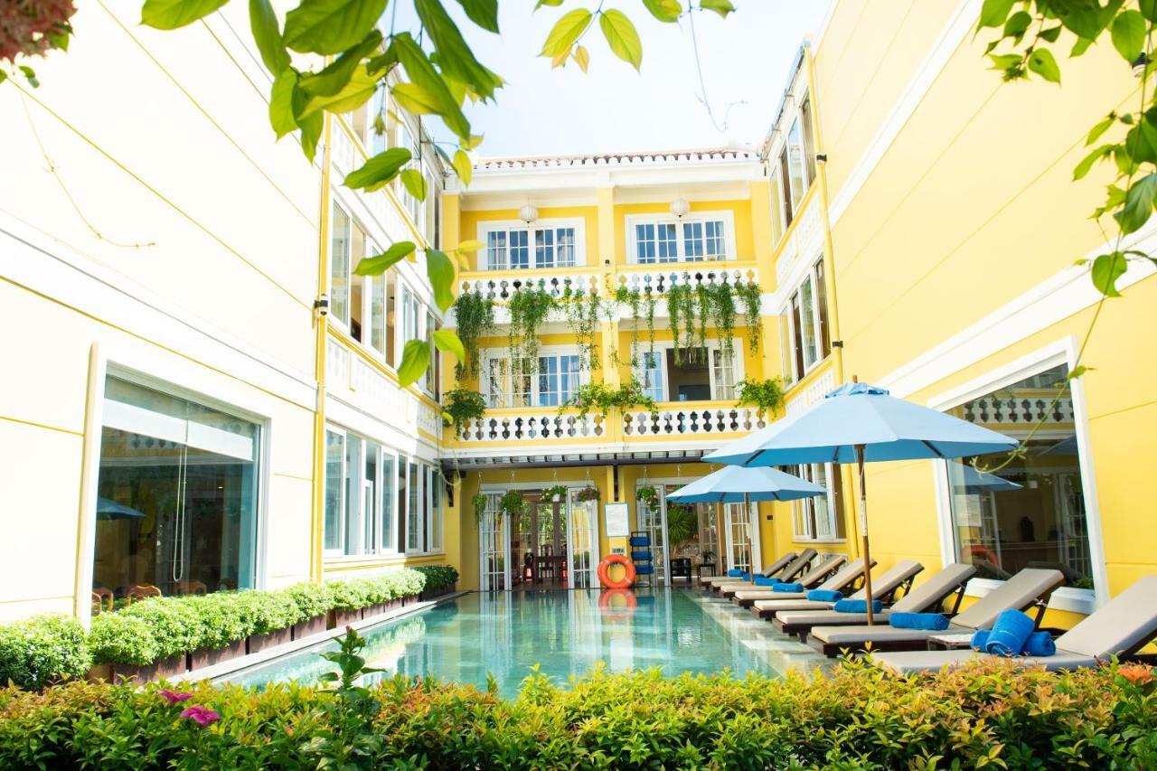 Waterfront Hoi An Resort Exterior photo